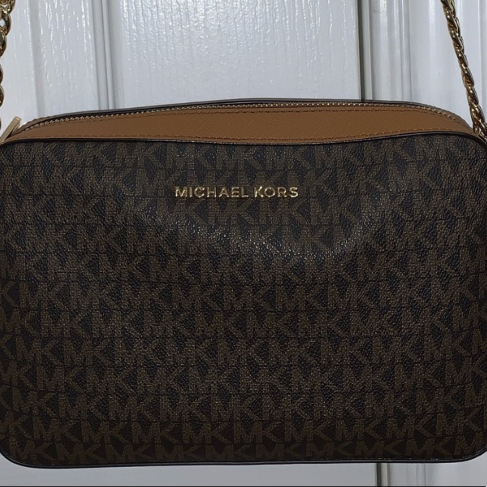 Michael Kors crossbody bag